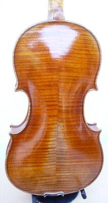 Zetoni 200 model violin