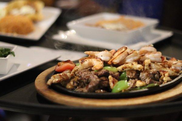 Enjoy the last Monday of the decade with some Fajitas Texanas