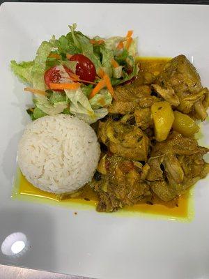 Curry Chicken with White Rice