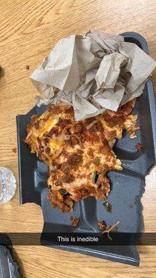 This gave me food poisoning, please do NOT eat the taco pizza.‍‍‍‍