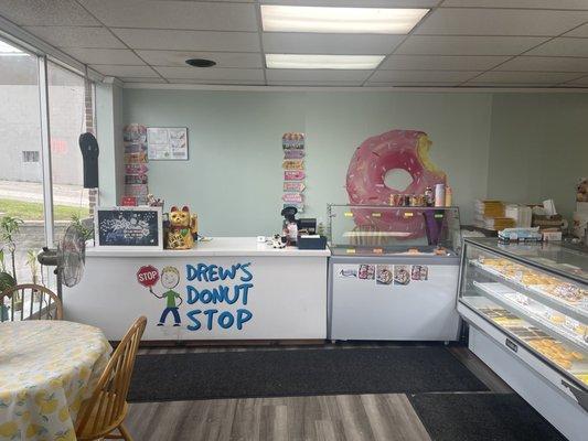 Drew's donut shop