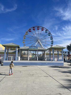 Ferris Wheel - closed during the off season