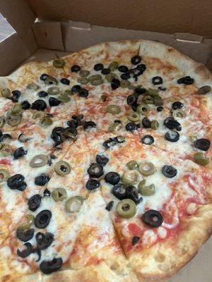 Cheese pizza with olives