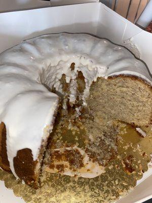 Banana bread pound cake