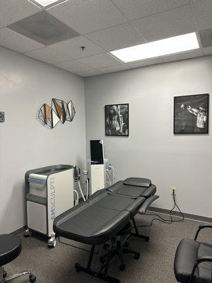 Aesthetics and body contouring room