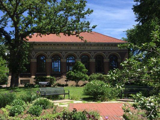 Saint Anthony Park Library