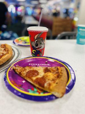 Chuck E Cheese's