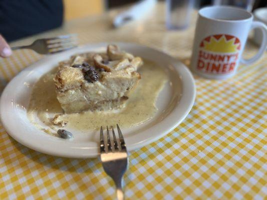 Bread pudding with yummy vanilla sauce