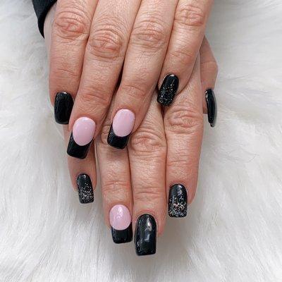 Acrylic with black and black-pink French