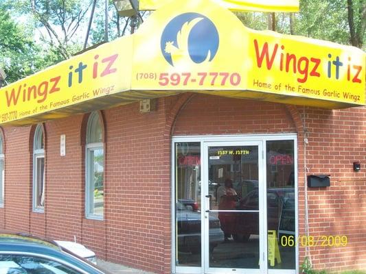 "HOME OF THE FAMOUS GARLIC WINGZ"