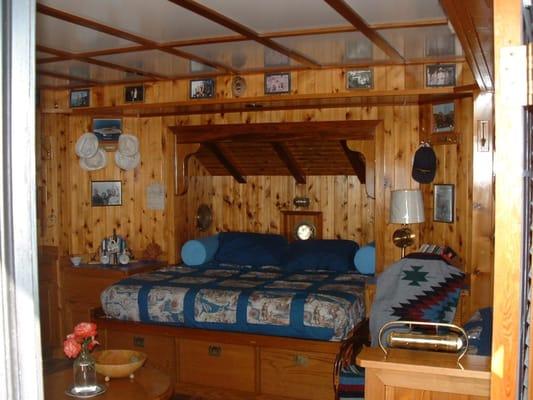 King Bunk, Capt. Cabin