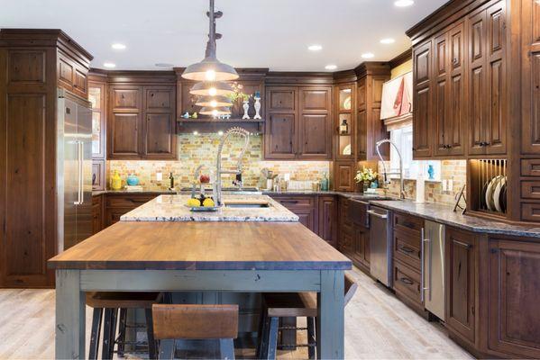 Wood Hollow Cabinets