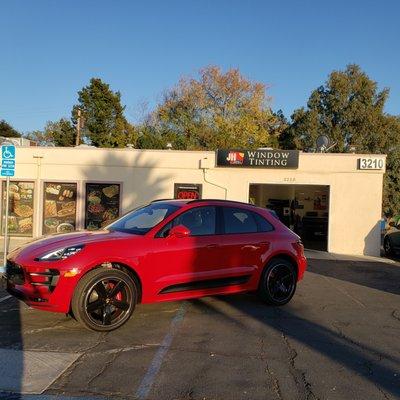 Sacramento car window tinting