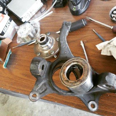 Press in type wheel bearing replacement.