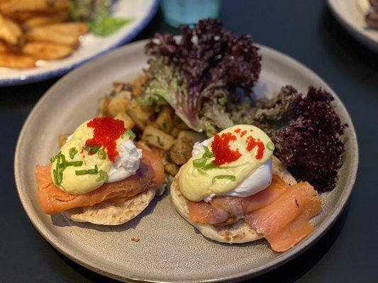 Salmon Benedict