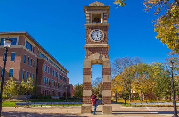 University of Wisconsin la crosse nearby