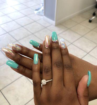 Teal gel polish and unicorn chrome