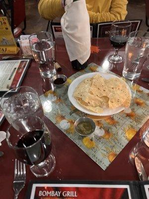 Lentil waiter served with wine