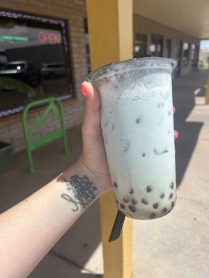 Butterfly pea milk tea with black boba. So good not too sweet but definitely sweet enough. Sweetness levels and ice levels can be adjusted