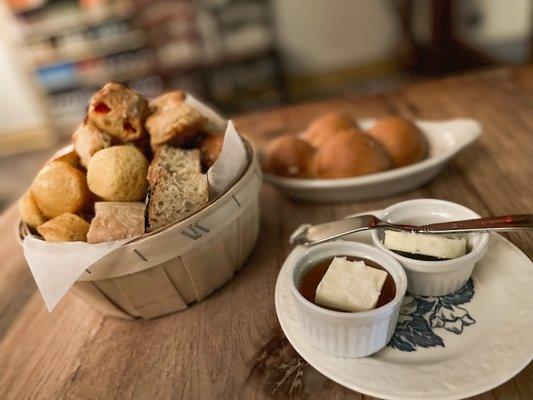 Assorted breads and butter