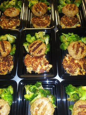 ORDER BY 3.19.21 ~ PICKUP/DELIVERY 3.22.21 (B) from 50.00 CHOICES: GRILLED CHICKEN ~ BROWN RICE PILAF ~ BROCCOLI (GF, DF) LEMON-PEPPER CHI