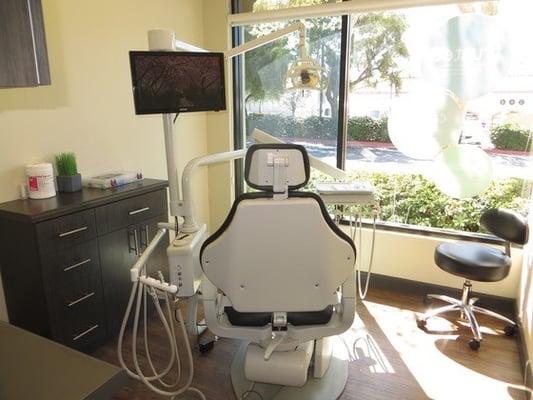 1 of our digital state of the art treatment rooms with Windows and plenty of light. Welcoming all families to our private practice