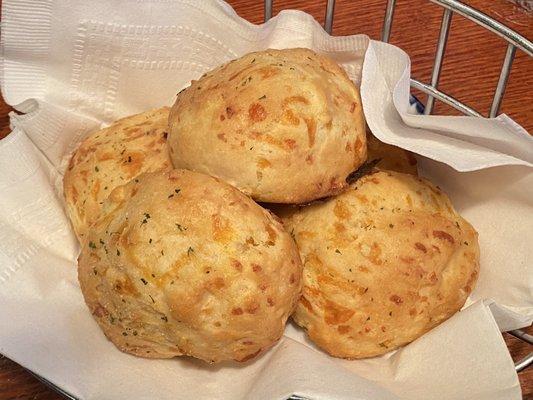 Cheddar Bay Biscuits