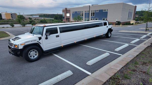 Full Paint Correction on Patriot Limo Company's Hummer!