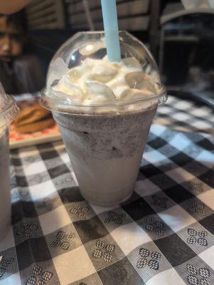 Cookies & cream shake