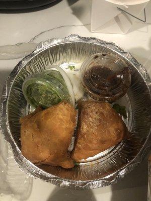 Vegetable samosas