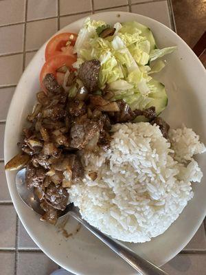 Rice and beef cubes