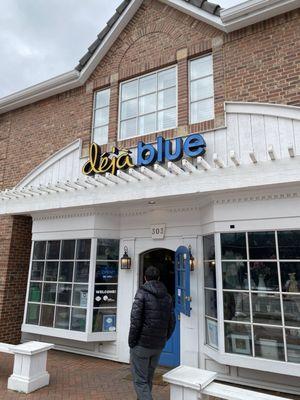 Goodwill Déjà Blue Boutique Store