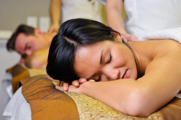 Sukho Thai's "Thai oil massage" on the table  in a couples room