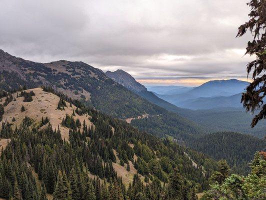 Klahhane Ridge Trail | Instagram: @telephonesmoothie