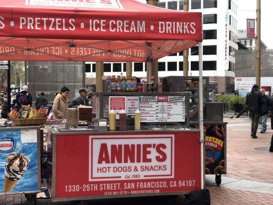 Annie's Hot Dogs & Pretzels