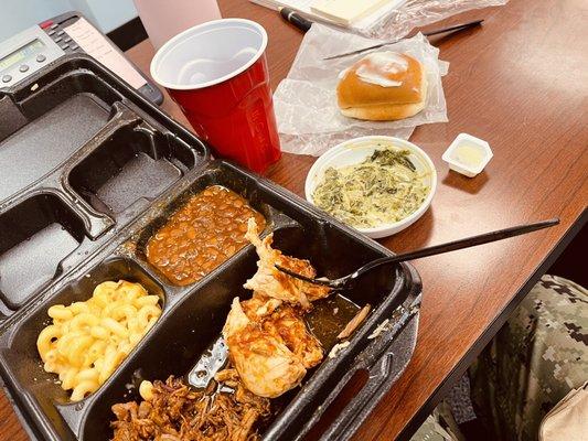 Pulled pork/pulled chicken, baked Mac & Cheese, Beans, cheesy spinach, rolls, and a sweet tea