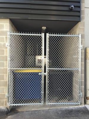 Commercial chain link gates