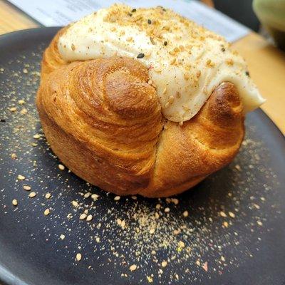 Cinnamon  bun kubaneh