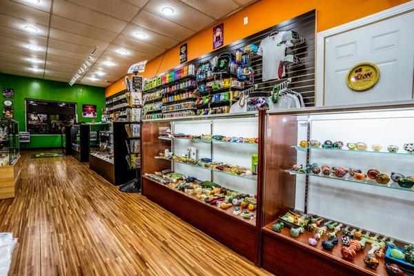 hand pipes, custom water pipes, and vaporizers at 42 Degrees