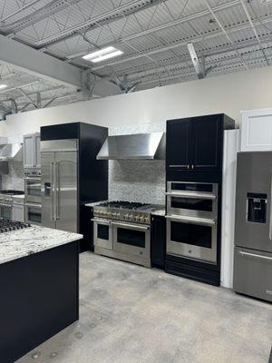 Kitchen Appliance Showroom at Slyman Bros Appliances In South County