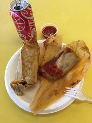 I had to come back and try the tamales. Tasty.  Feel like I'm in Tijuana.  No three legged dogs though.