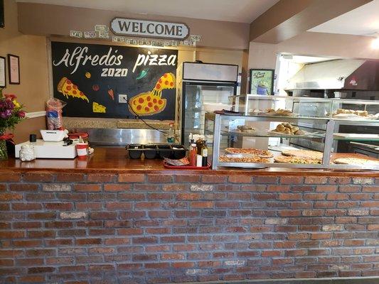 We welcome you to Alfredo's Pizza