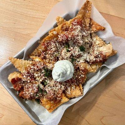 Toasted ravioli nacho