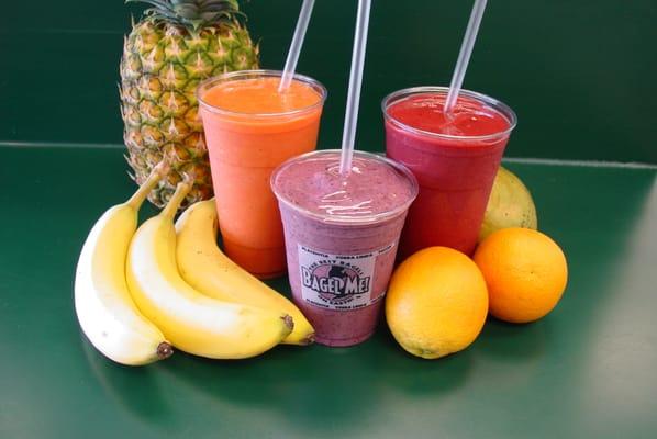 12 different fresh fruit Smoothies!