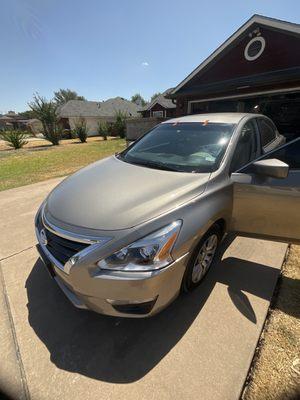 Nissan - mobile windshield replacement