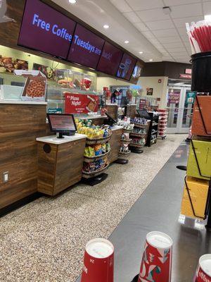 Hot food ordering counter with touch screens