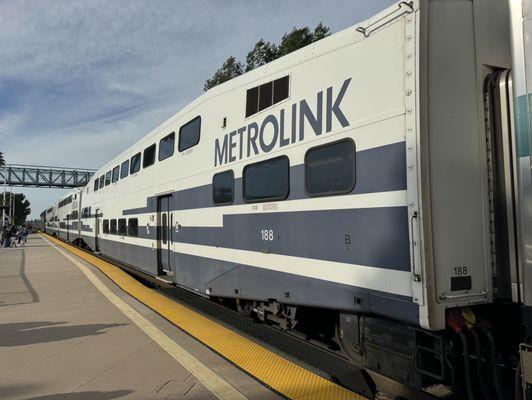 Metrolink train at the Irvine station