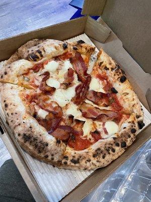 Bacon pizza