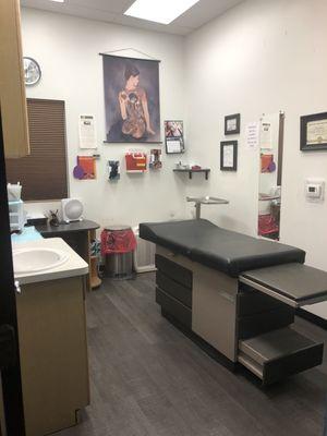 Piercing room