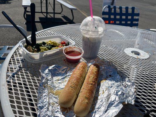 Veggie Medley 5 Breadsticks Italian Cream Soda